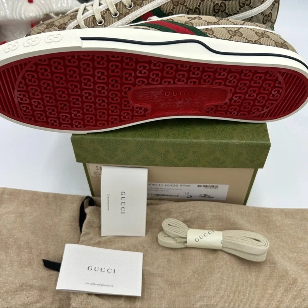 Men’s Gucci tennis 1977 low top sneakers size 12 fits 12.5 made in Italy